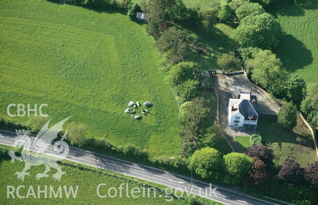 Cerig Y Gof Bronze age tomb from the air