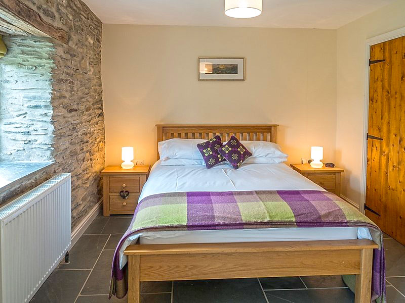 Double bedroom in Upper Barn
